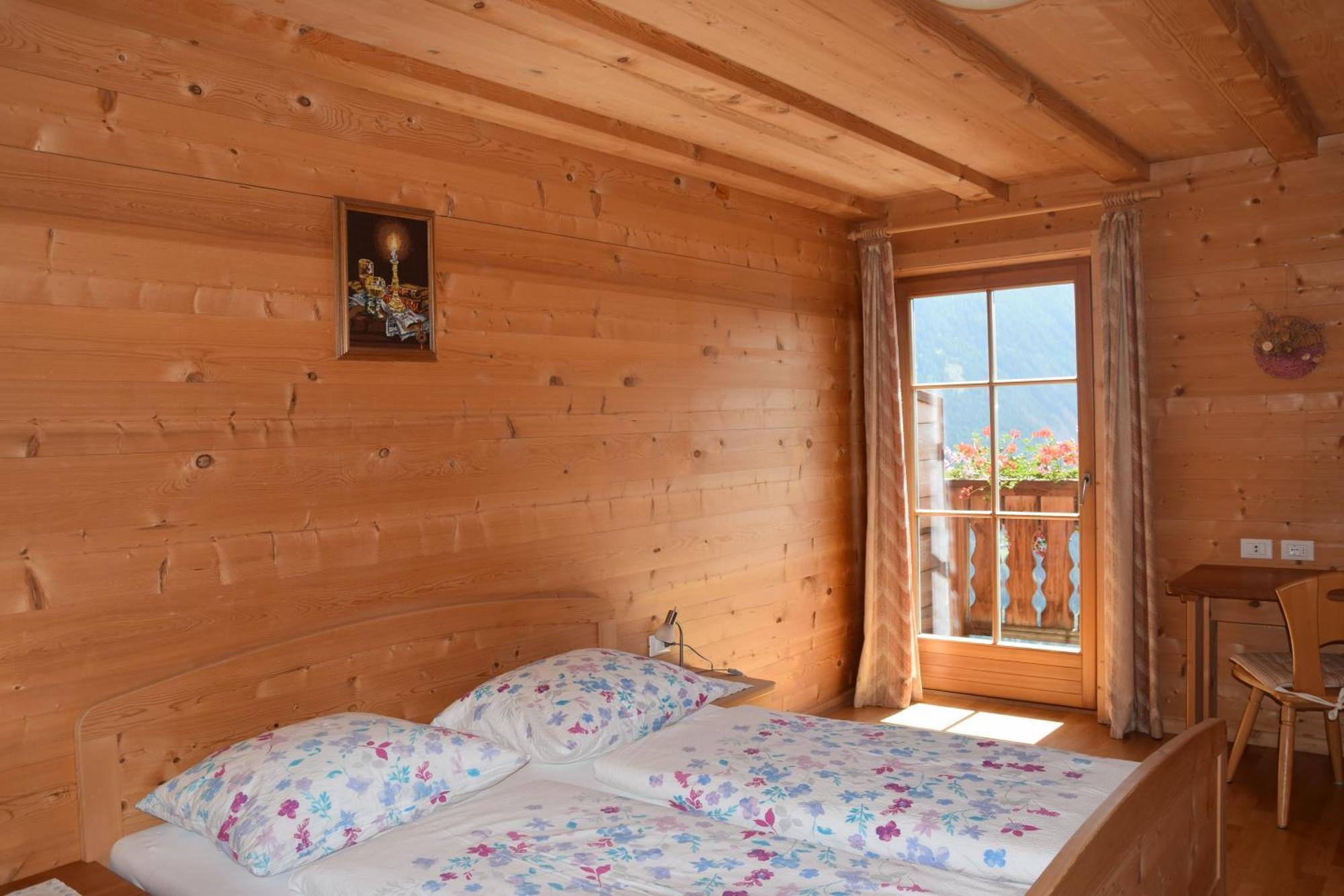 Ortlerhof Im Ultental - Urlaub Auf Dem Bauernhof Exterior foto