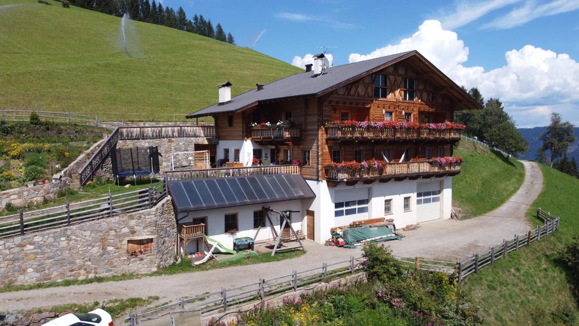 Ortlerhof Im Ultental - Urlaub Auf Dem Bauernhof Exterior foto